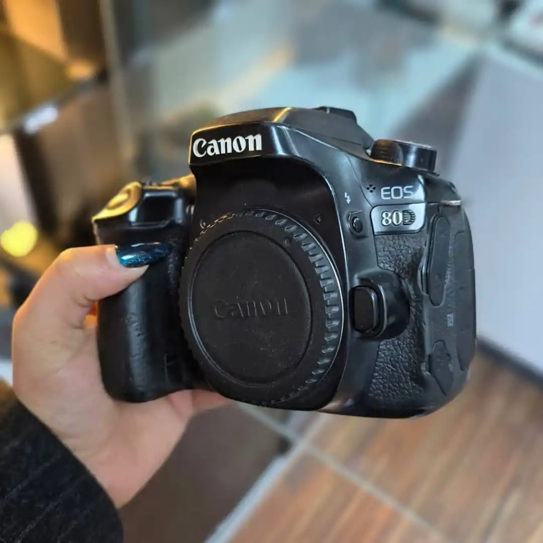 دوربین عکاسی کانن دست دوم Canon EOS 80D body(80000 شات) دست دو